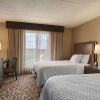 Отель Embassy Suites by Hilton Pittsburgh International Airport, фото 6