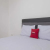Отель RedDoorz near Teras Kota 2, фото 2