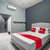Отель SUPER OYO Gandaria Guest House Near Masjid Raya Sumatera Barat, фото 5