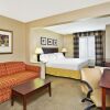 Отель Holiday Inn Express & Suites Bradley Airport, an IHG Hotel, фото 3