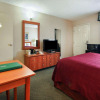 Отель Quality Inn Airport East, фото 4