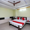 Отель The Coral by OYO Rooms, фото 2