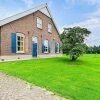 Отель Semi-detached Farmhouse in De Heurne в Дидаме