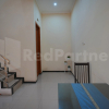 Отель One & Quin Guest House Syariah, фото 16