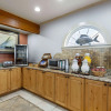 Отель Days Inn by Wyndham Kill Devil Hills Oceanfront - Wilbur, фото 23