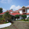 Отель OYO 10638 Chandana Royal Resorts, фото 10