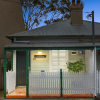 Отель Charming Workers Cottage in a Perfect Enclave, Birchgrove, фото 1