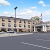 Отель Holiday Inn Express & Suites Greenfield, an IHG Hotel, фото 4