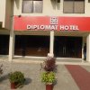 Отель Diplomat Hotel, фото 1