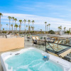 Отель Velvet Sand I by Avantstay Steps to Newport Beach Private Rooftop w/ Outdoor Kitchen & Hot Tub!, фото 15