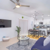 Отель Stylish Living New 3BR 2.5ba at Amazing Downtown, фото 3