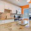 Отель Leonardo Arms Condo on the Beach, фото 4