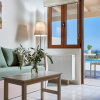 Отель Cozy Pool Front Apartment With sea View Green, фото 20