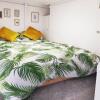 Отель Cute & Cosy Loft-Style Studio close to Beach в Борнмуте