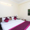 Отель OYO 7578 Hotel Luck Residency, фото 5