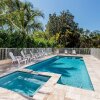 Отель Dolphin Cove - Captiva Private Waterfront Estate 6 Bedroom Home, фото 16