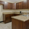 Отель Quality Inn & Suites Roanoke - Fort Worth North, фото 20