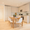 Отель Bright Spacious 2 Bed Flat In Battersea Sleeps 6, фото 12
