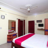 Отель Centre Point By OYO Rooms, фото 14