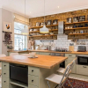 Отель Charming, Recently Renovated 2-bed in Fulham, фото 10