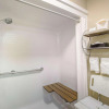 Отель Quality Inn & Suites Lawrence - University Area, фото 8