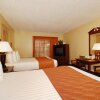 Отель Red Roof Inn & Suites Sulphur Springs в Салфер-Спрингсе