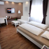 Отель d.Five Premium Studio Szervita Square, фото 2