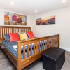 Отель Prime Location - Luxury 1BR With King Bed - Steps From Byward Market, фото 2
