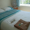 Отель Room in Guest Room - Double With Shared Bathroom Sleeps 1-2 Located 5 Minutes From Heathrow Dsbyr, фото 8