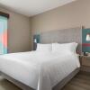 Отель avid hotel Lancaster, an IHG Hotel, фото 3