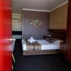 Отель Sarina Motor Inn, фото 2