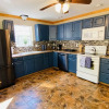 Отель Rustling River Cabin, фото 27