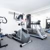 Отель Comfy DT Loft w Parking Rooftop Patio BBQ Gym, фото 50