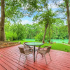 Отель Gruene River Haven: Stunning Riverfront Oasis 1 Mile From Downtown Gruene, фото 14