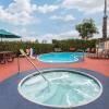 Отель Quality Inn Lomita - Los Angeles South Bay, фото 12