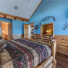 Отель Majestic Point Lodge 5 Bedroom Mountain View Home with Hot Tub, фото 4