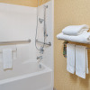 Отель Holiday Inn Express Hotel & Suites Portland-Jantzen Beach, an IHG Hotel, фото 9