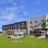 Отель Holiday Inn Express & Suites Trinity, an IHG Hotel в Парке Anclote Кеу Preserve State Park