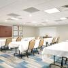 Отель Holiday Inn Express & Suites Portland, an IHG Hotel, фото 9