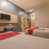 Отель RedDoorz @ Hotel Arimbi Dewi Sartika Baru, фото 5