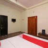 Отель OYO 19111 Supriya Guest House, фото 12