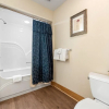 Отель Poplar Point Condo Unit 12E - Three Bedroom Condo, фото 10