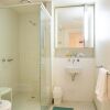 Отель Stylish port Melbourne Pad - Rejuvenate, фото 15