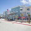 Отель TownePlace Suites by Marriott Galveston Island, фото 17