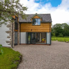 Отель Lily Bank Cottage, фото 1