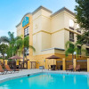 Отель La Quinta Inn & Suites by Wyndham Tampa North I-75, фото 15