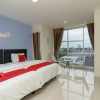 Отель RedDoorz Plus near Eka Hospital BSD 5, фото 7