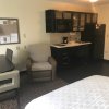 Отель Candlewood Suites Fort Wayne, an IHG Hotel, фото 12