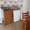 Отель Family run 2 bed Studio Apartment 3, фото 9