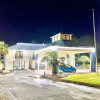 Отель GuestHouse Inn & Suites Bayou La Batre/Mobile, фото 1